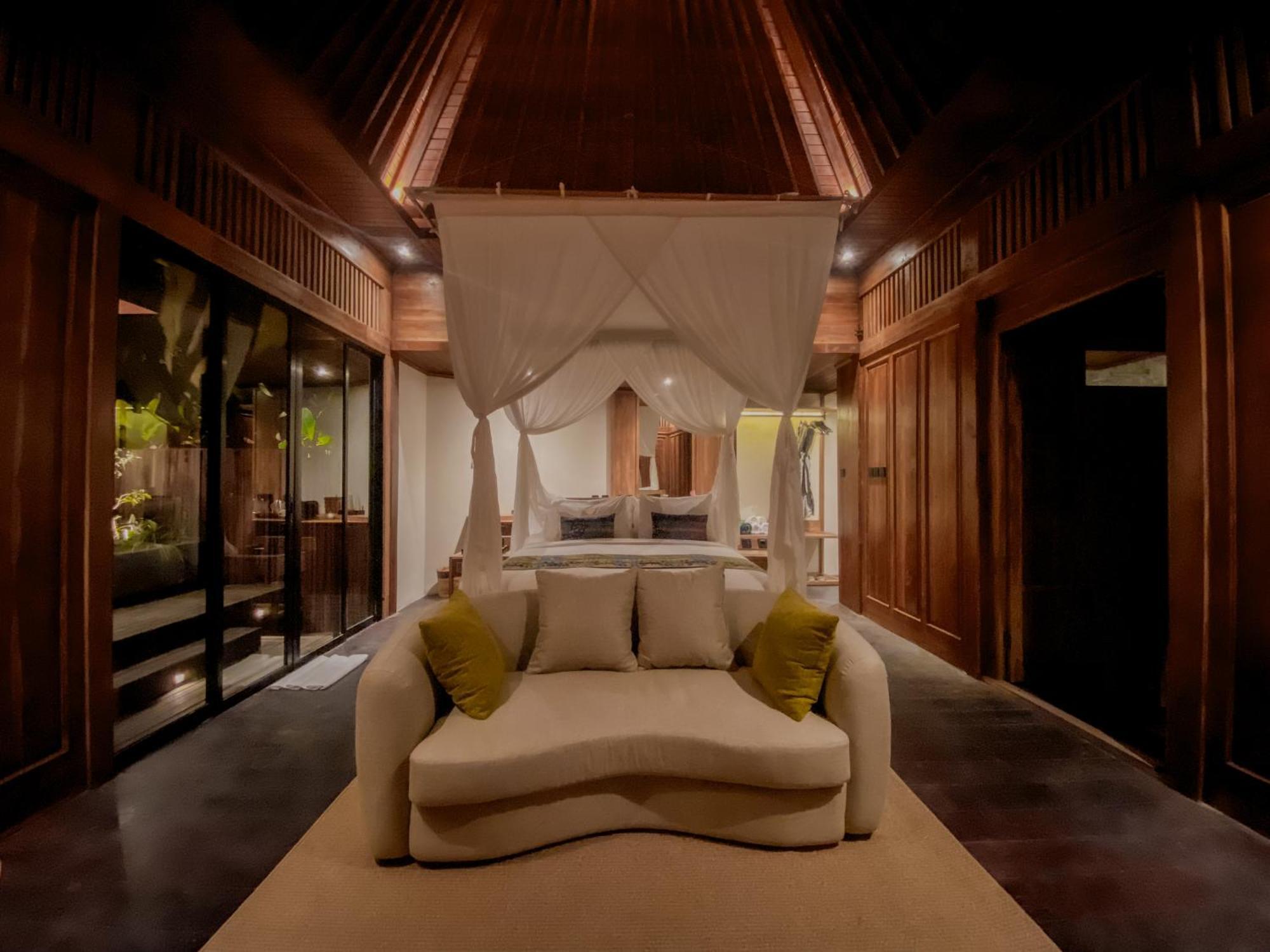 The Sebali Resort Убуд Экстерьер фото The interior of a villa at the resort